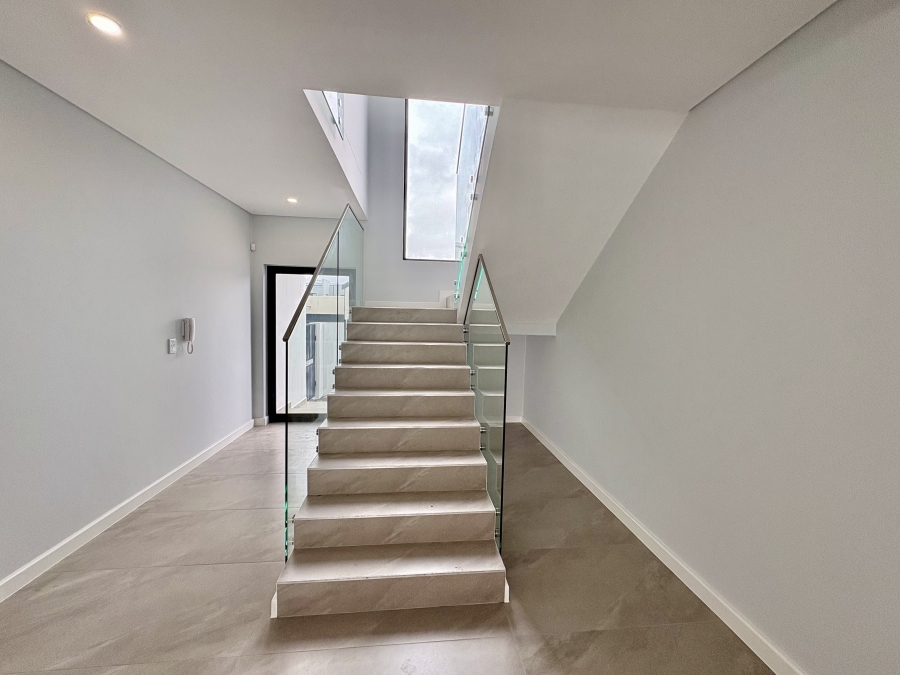 4 Bedroom Property for Sale in Sandown Western Cape
